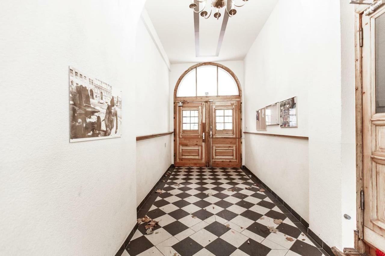 Kurfurstenstrasse *