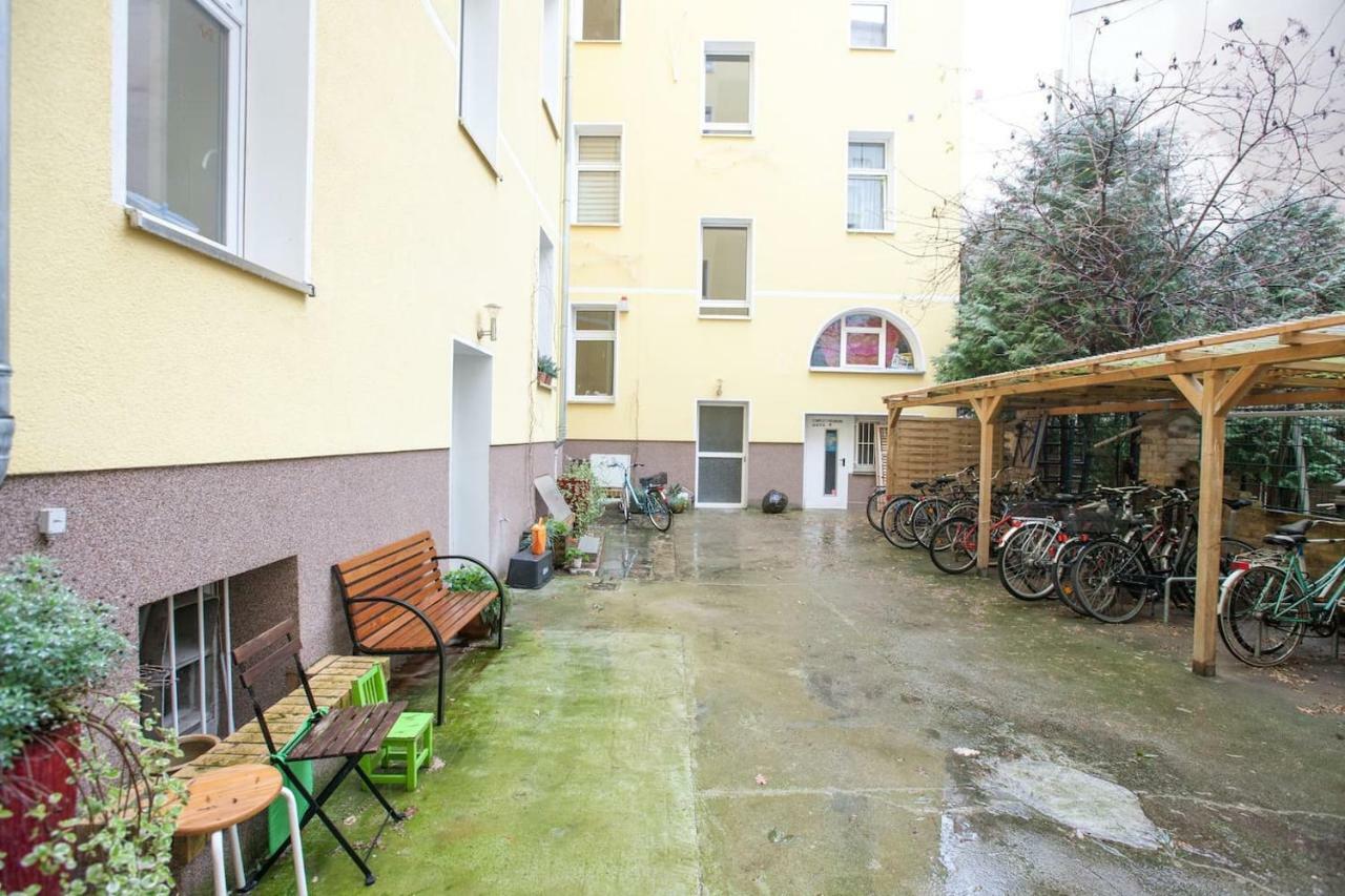 Kurfurstenstrasse *